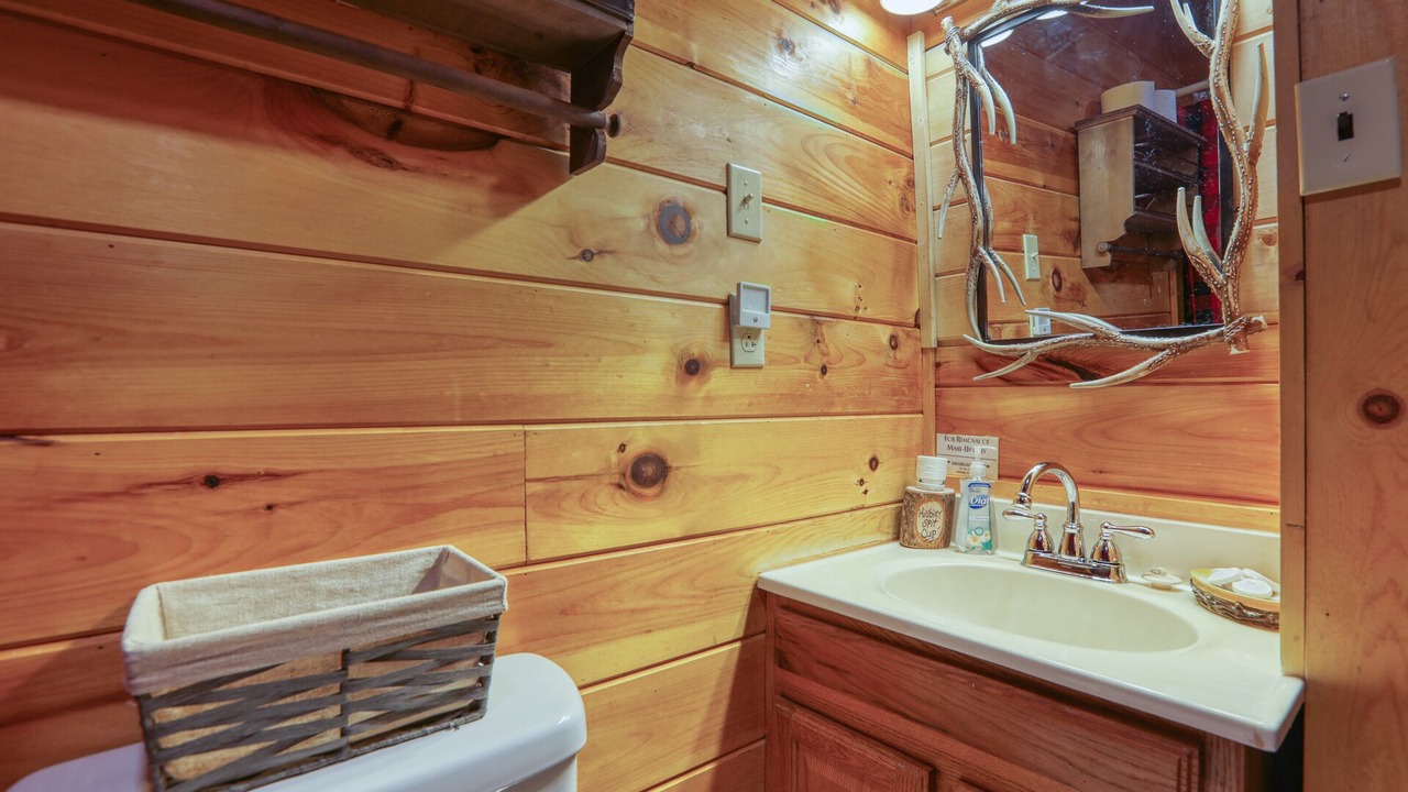 Photo of Bathroom in Sevierville