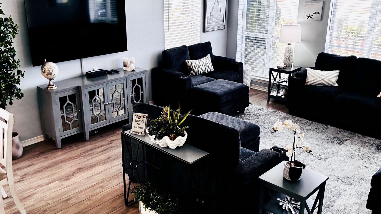 Photo of Livingroom in Crystal Beach