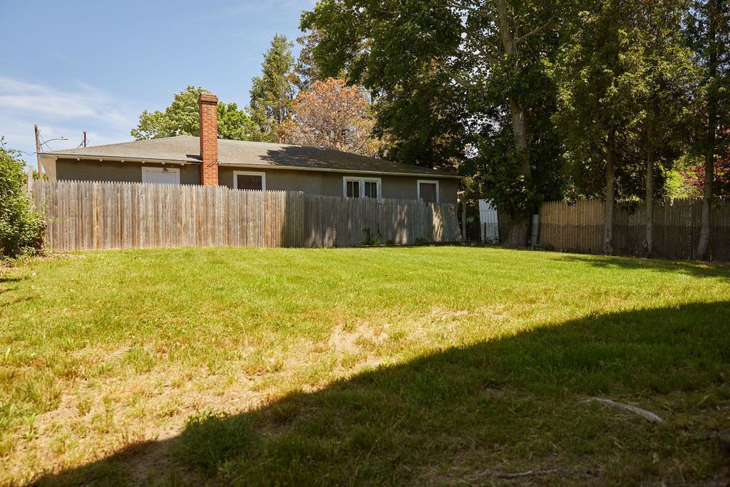 Photo of Outdoor in New London