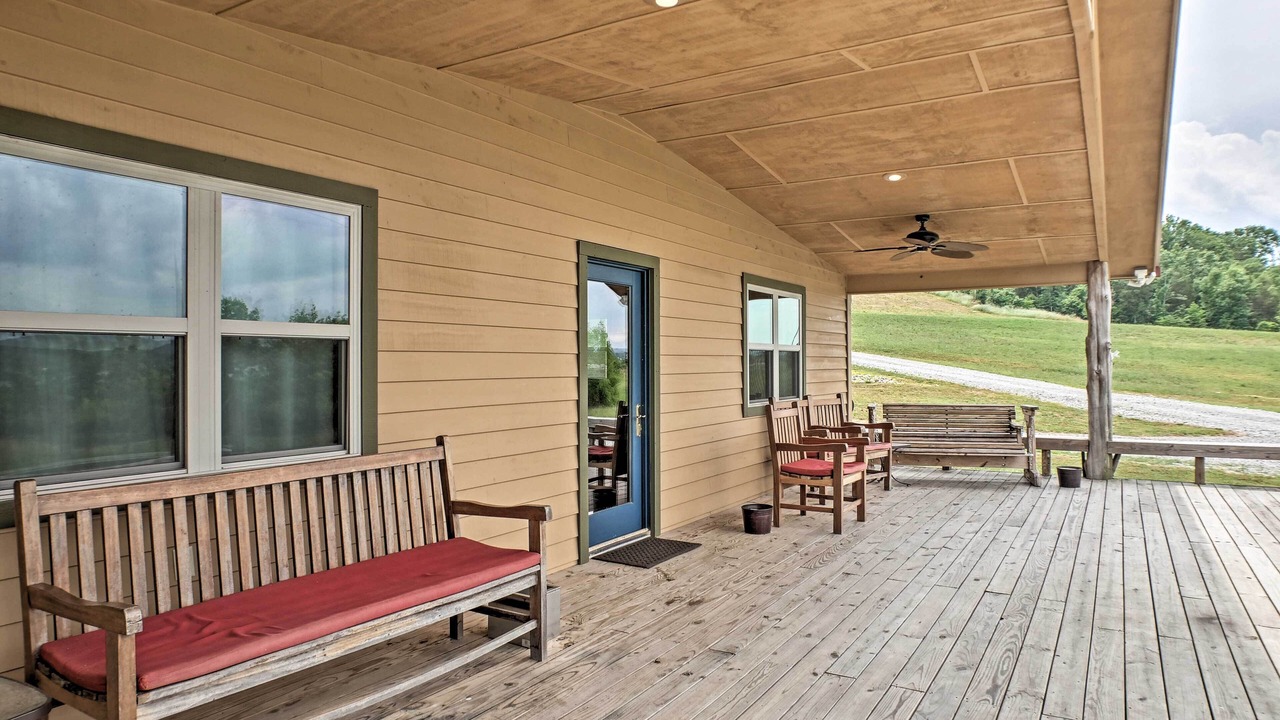 Photo of Patio Balcony in Guntersville