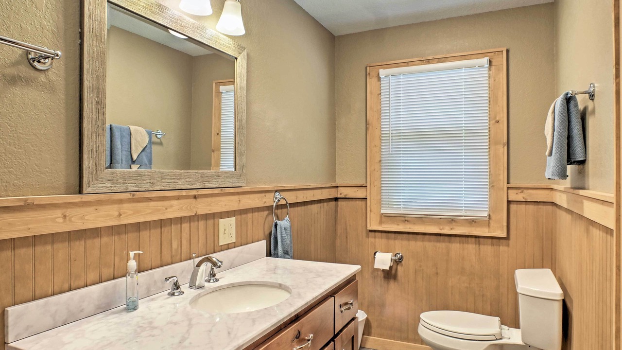 Photo of Bathroom in Guntersville