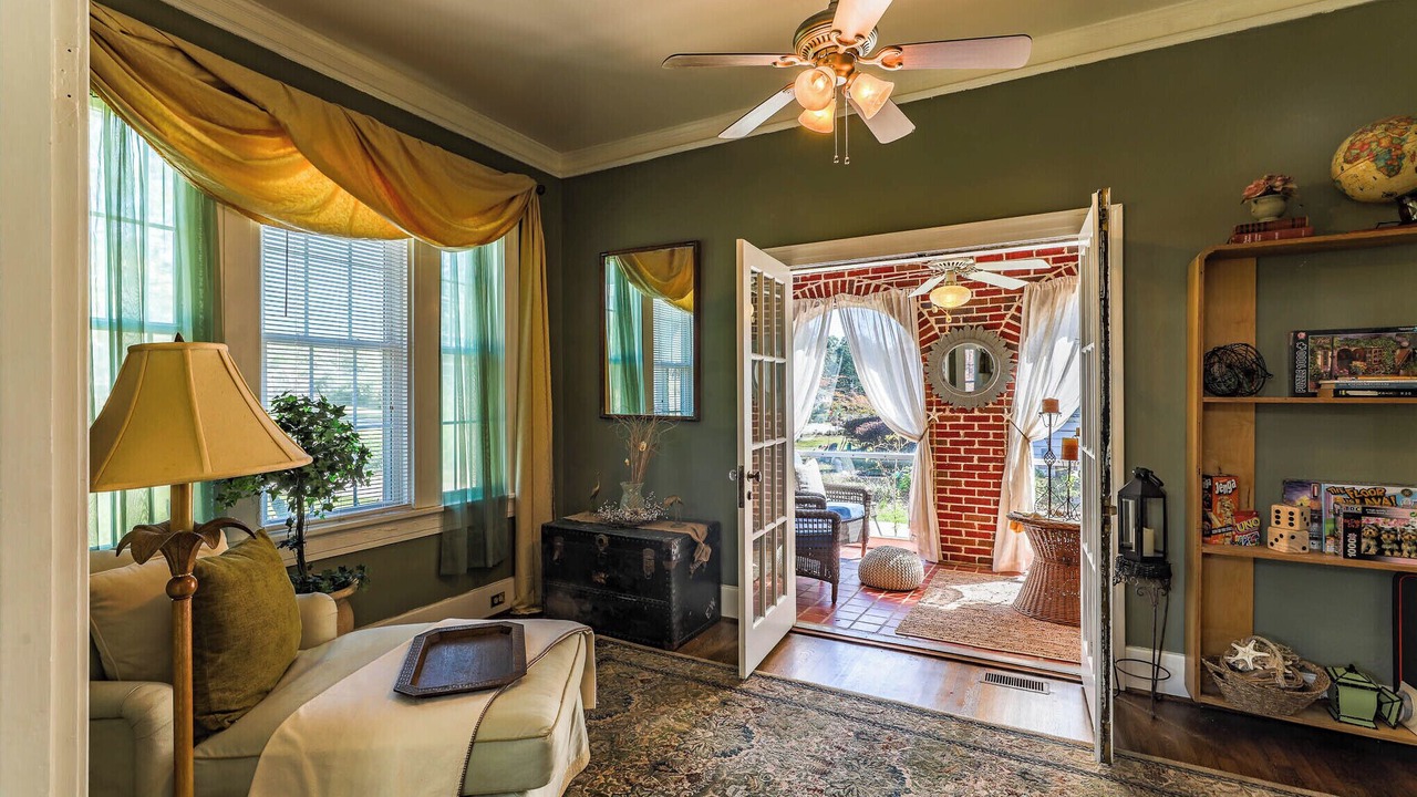Photo of Livingroom in Orangeburg
