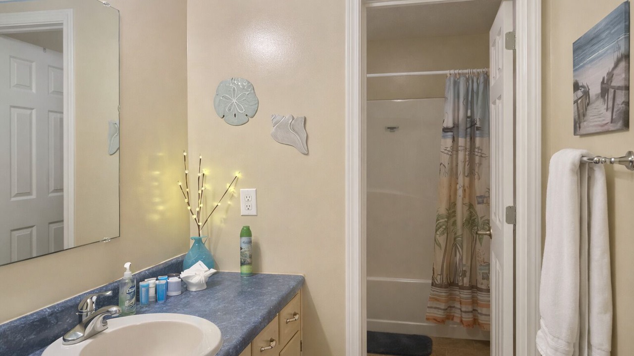 Photo of Bathroom in Dauphin Island