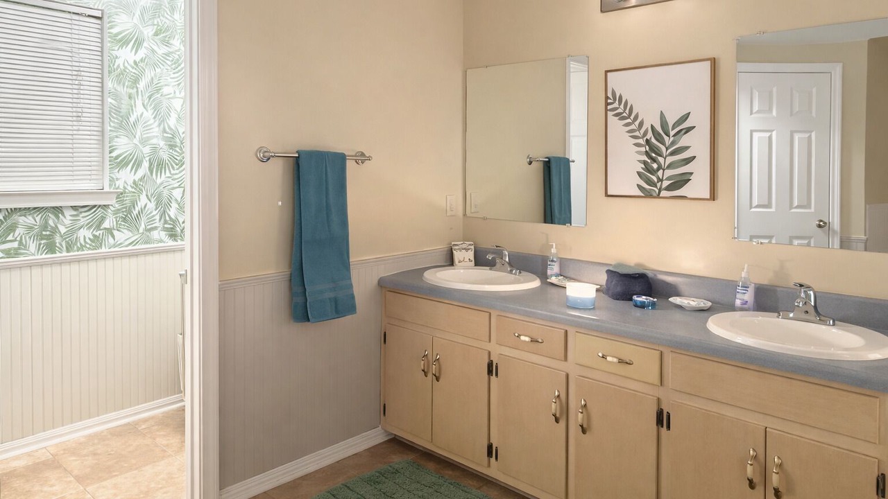 Photo of Bathroom in Dauphin Island