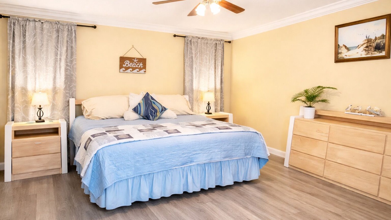 Photo of Bedroom in Dauphin Island