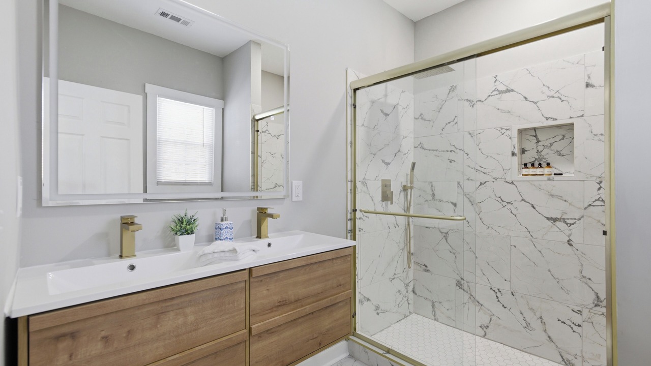 Photo of Bathroom in East Point