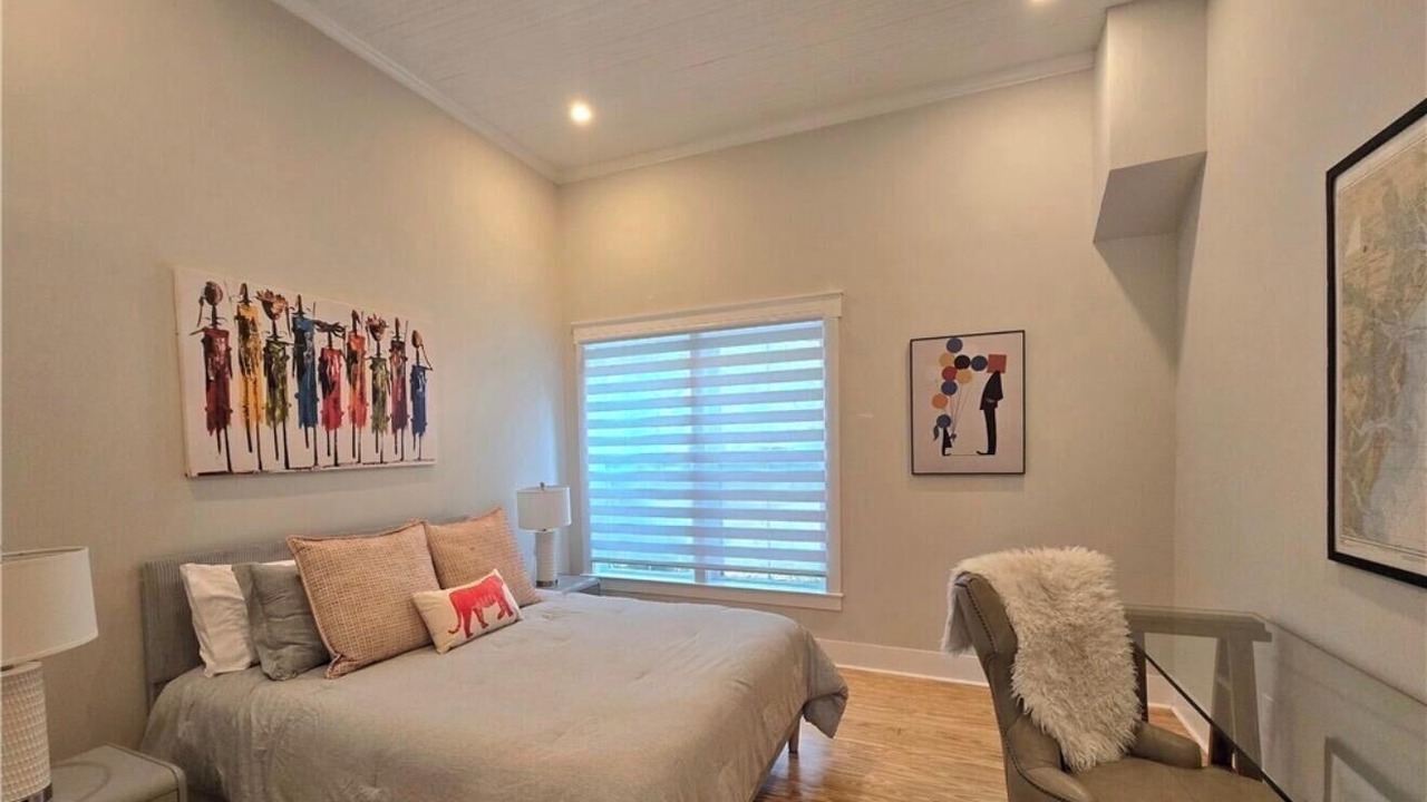 Photo of Bedroom in Pembroke