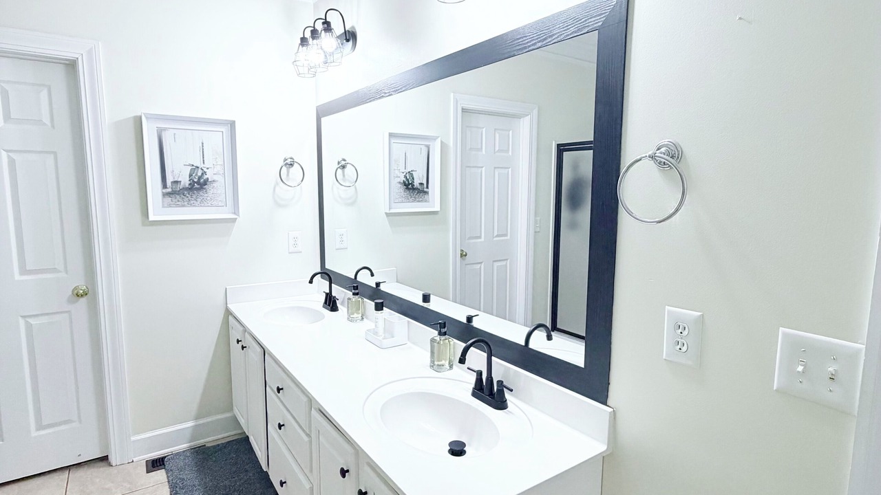 Photo of Bathroom in Church Street