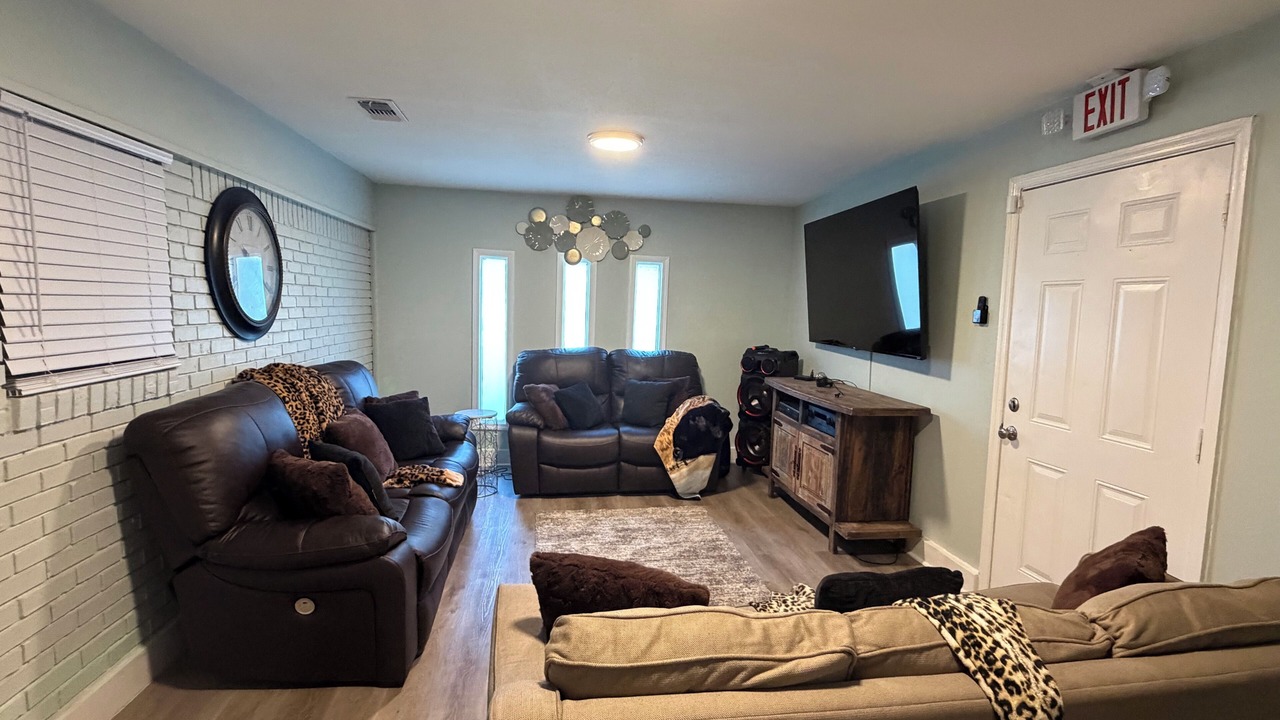Photo of Livingroom in Albany