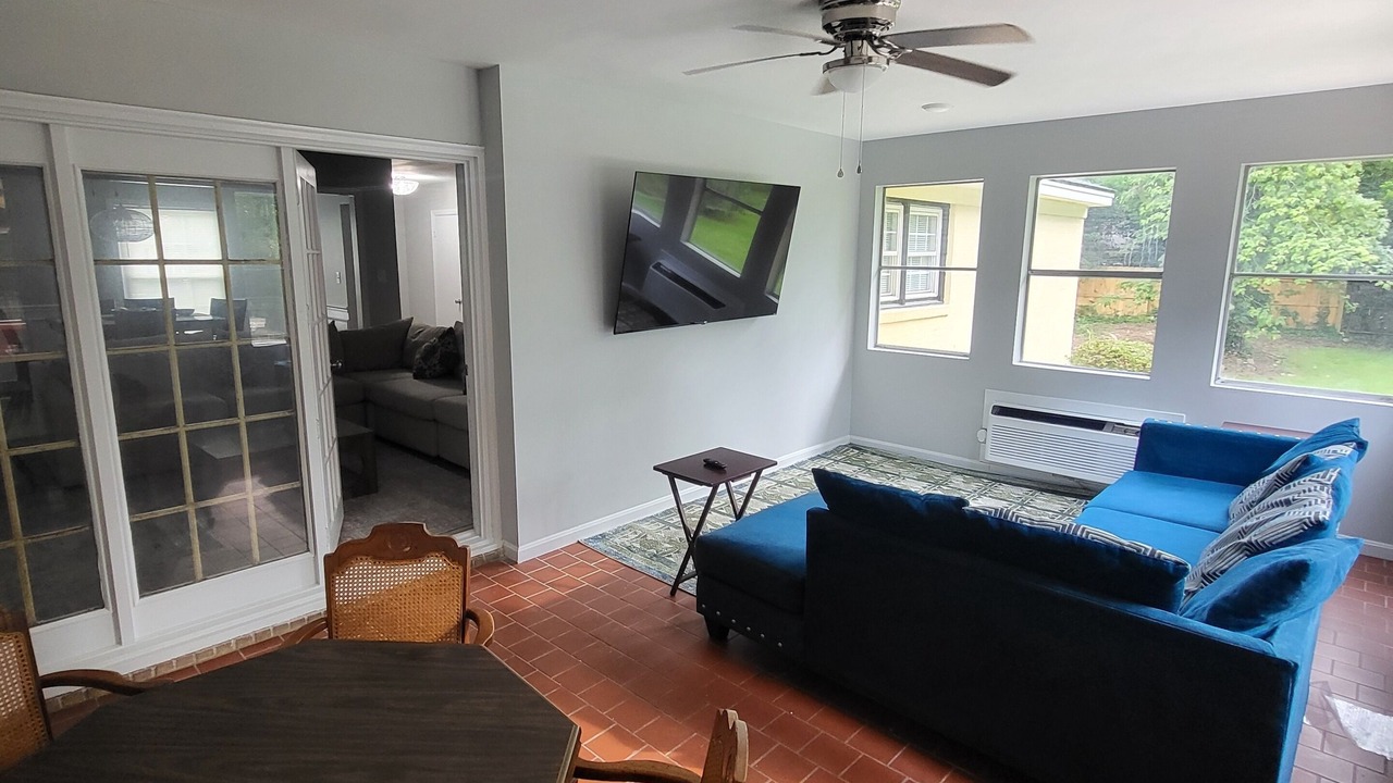 Photo of Livingroom in Warner Robins