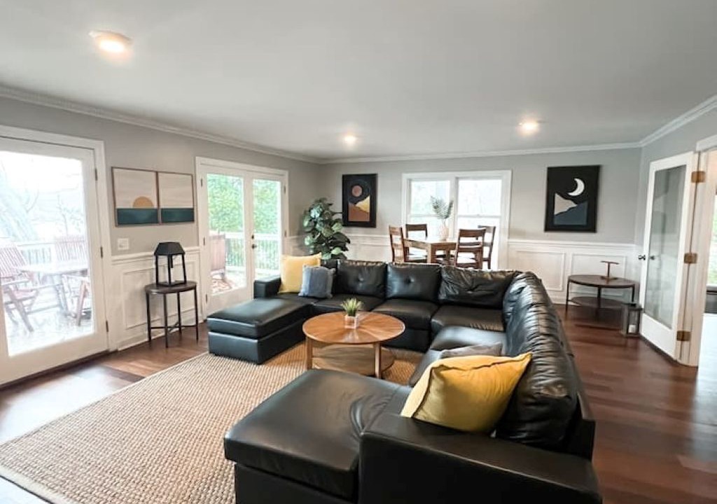 Photo of Livingroom in Belmont