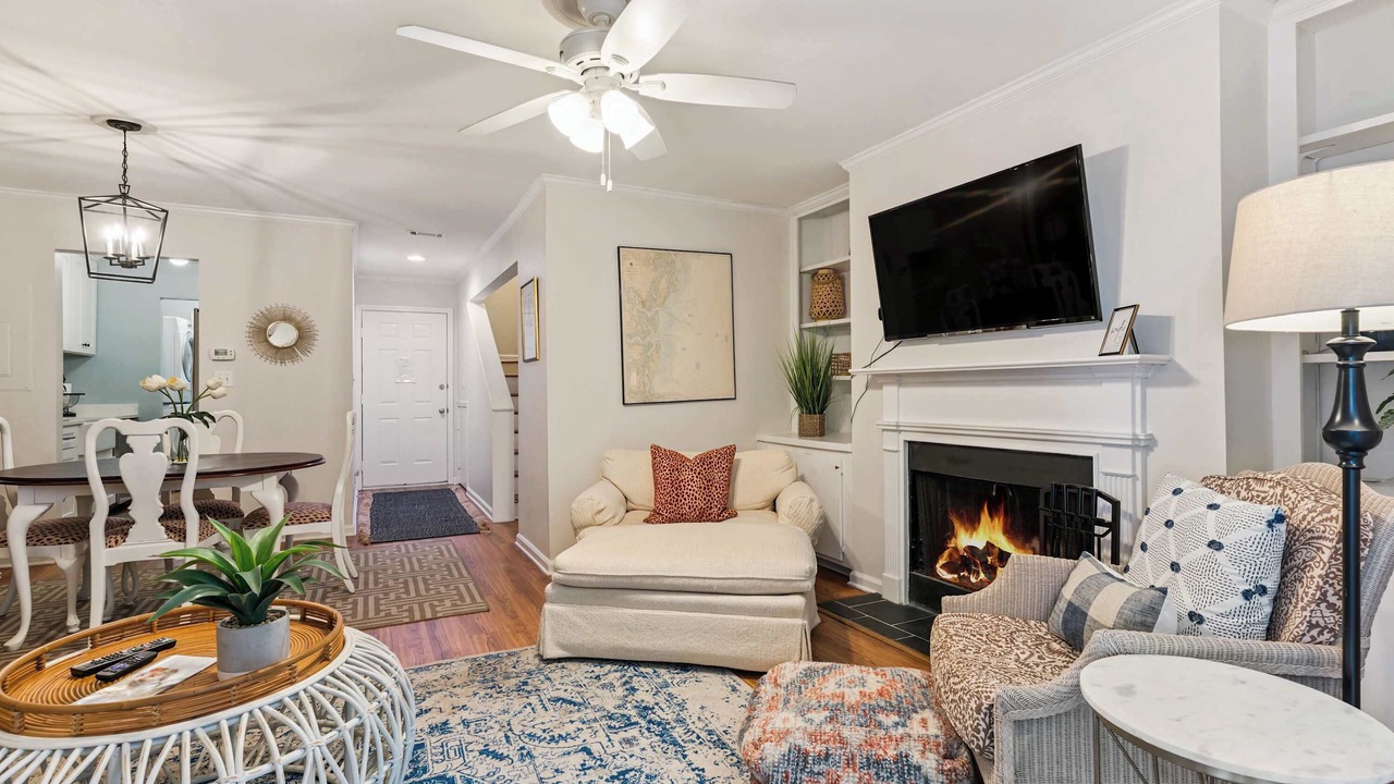 Photo of Livingroom in Saint Simons Heights