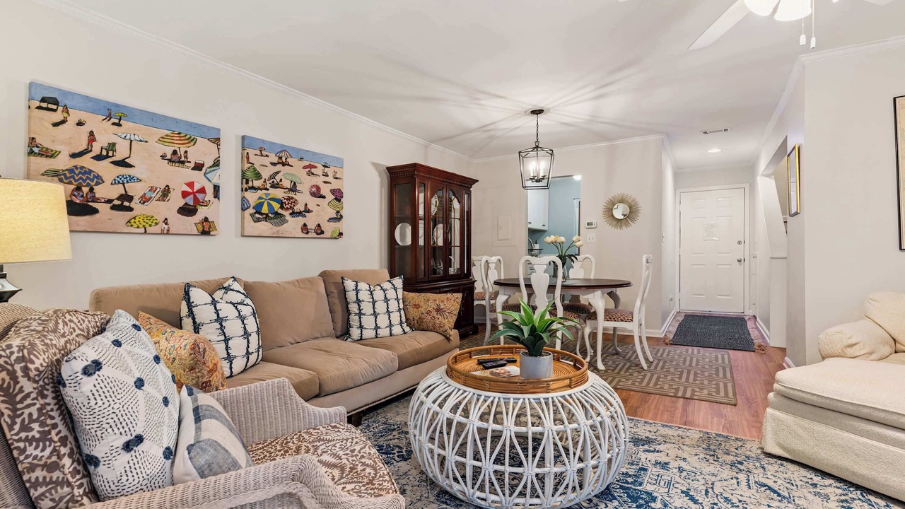 Photo of Livingroom in Saint Simons Heights