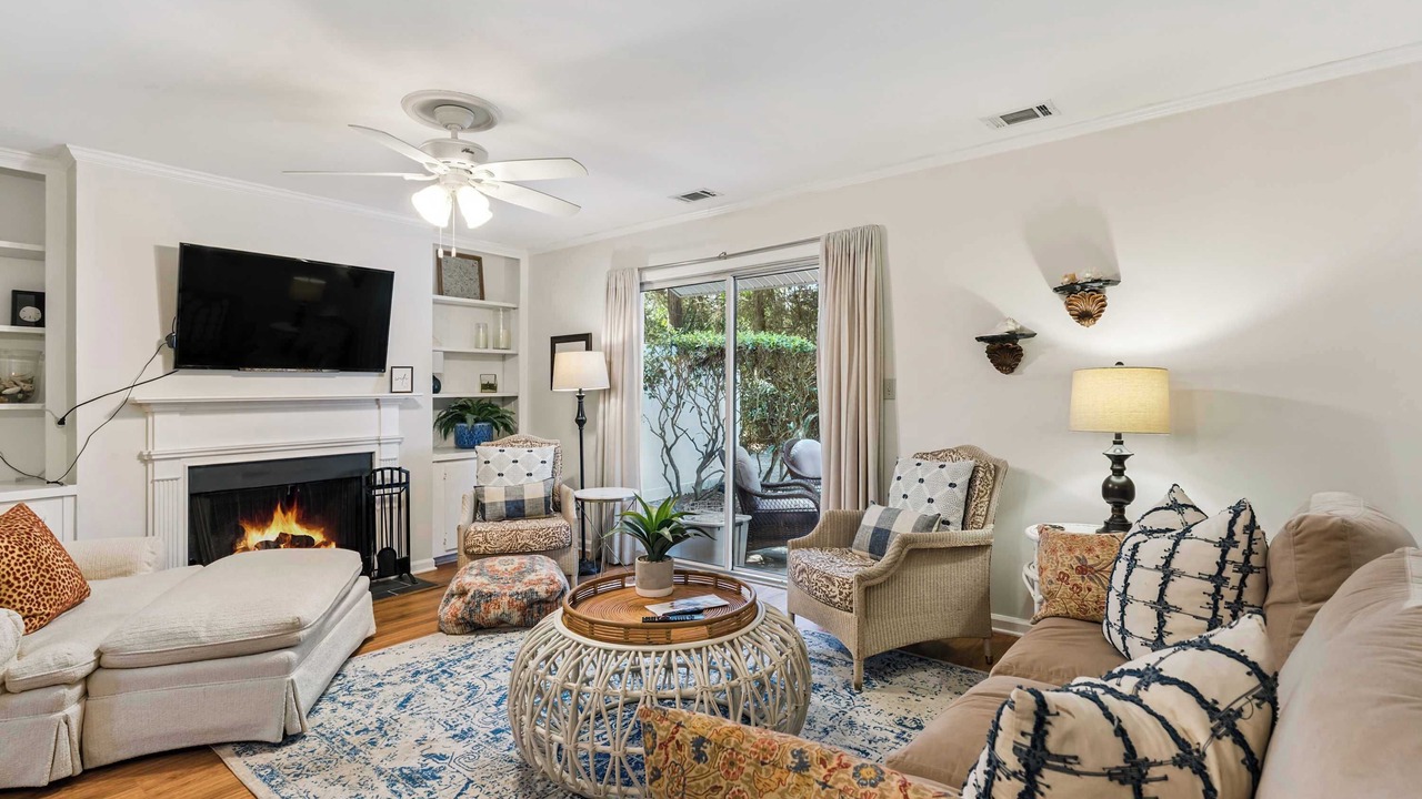 Photo of Livingroom in Saint Simons Heights