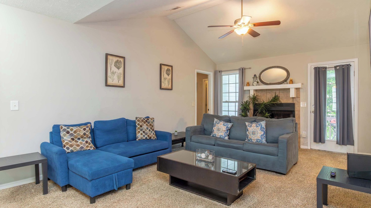 Photo of Livingroom in Columbus