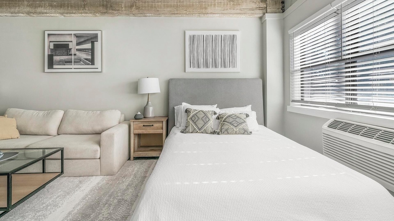 Photo of Bedroom in Central Business District
