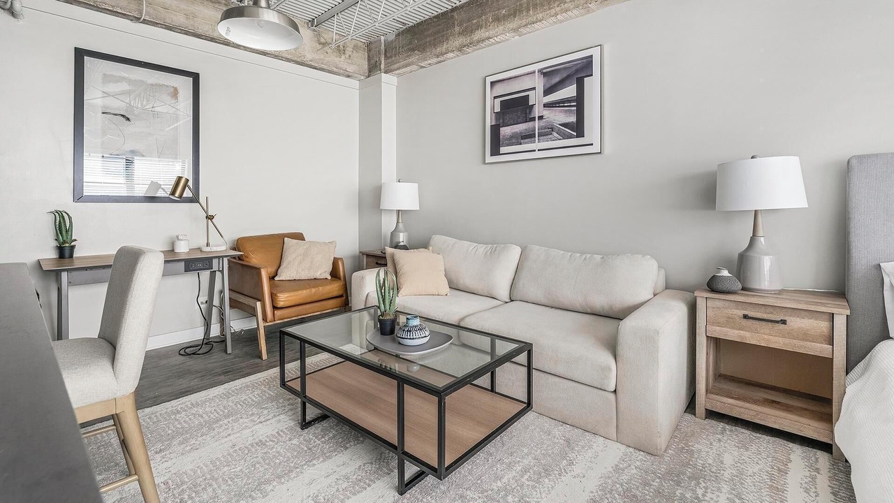 Photo of Livingroom in Central Business District