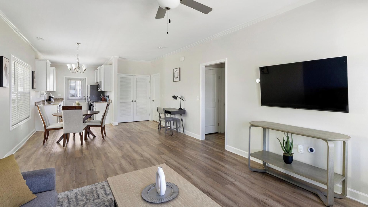 Photo of Livingroom in Huntsville