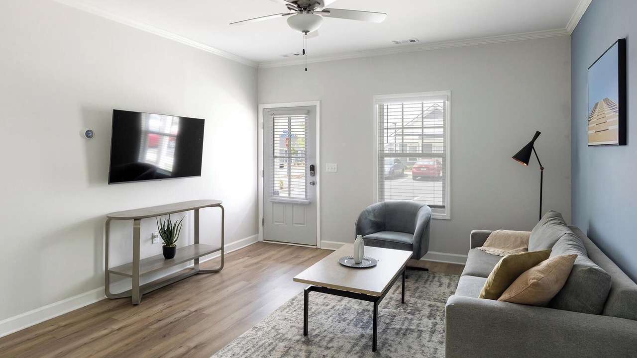 Photo of Livingroom in Huntsville