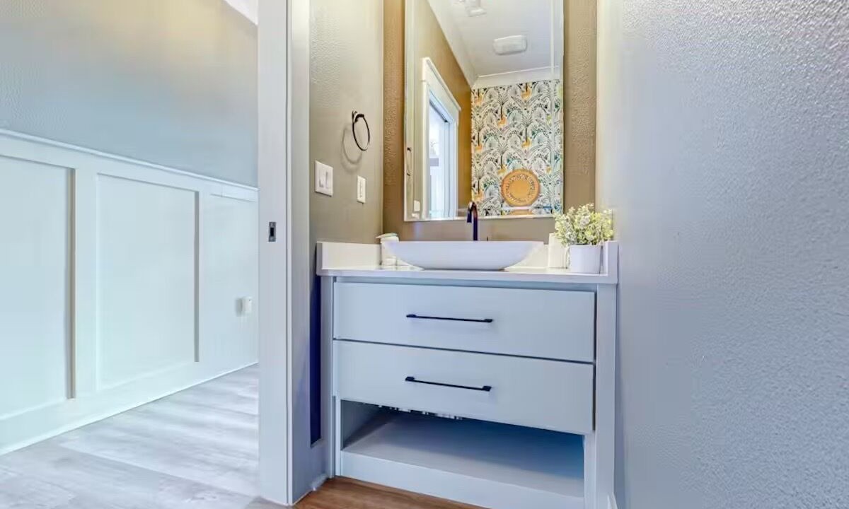 Photo of Bathroom in Sunset Bayou