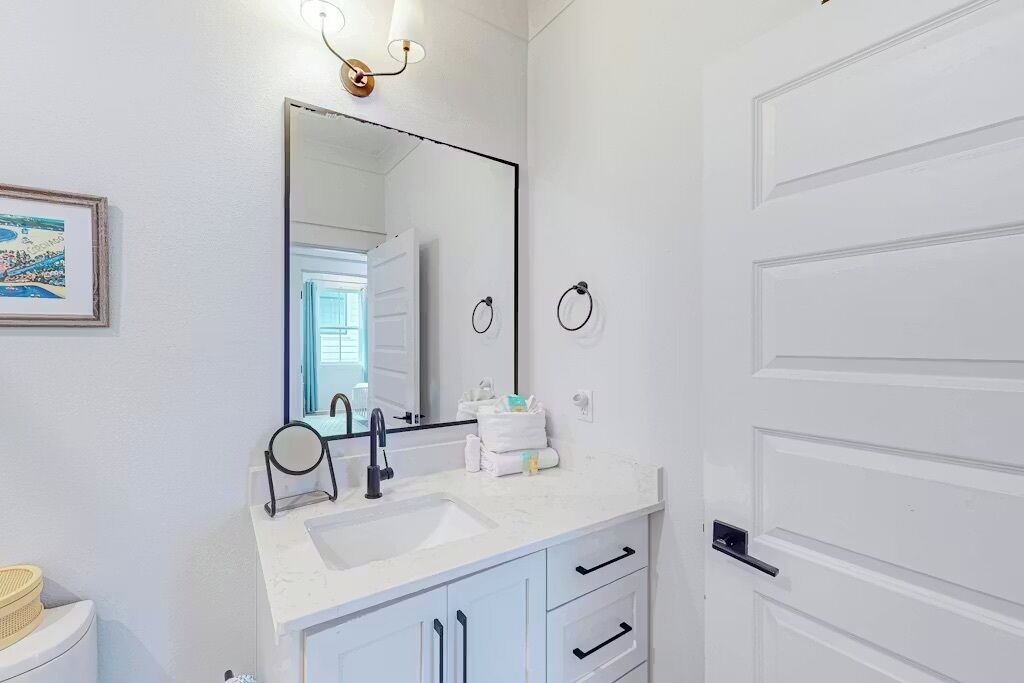 Photo of Bathroom in Sunset Bayou