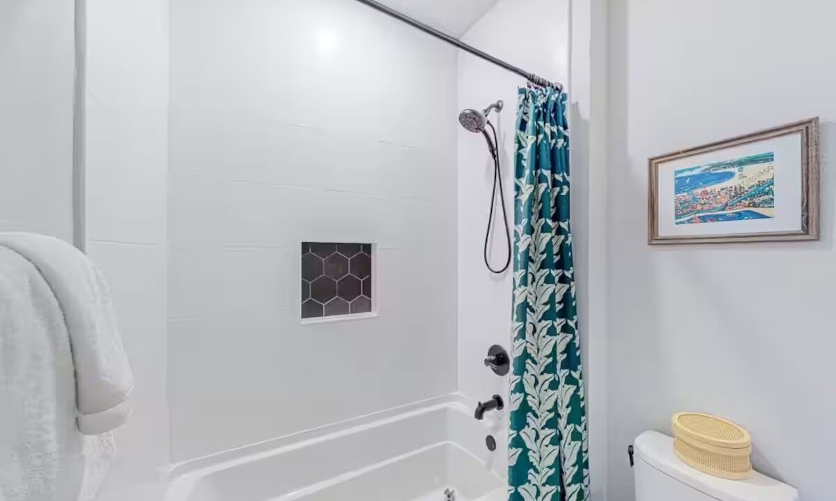 Photo of Bathroom in Sunset Bayou