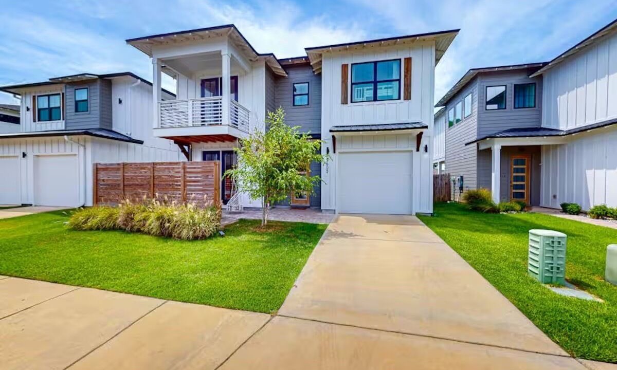 Photo of Outdoor in Sunset Bayou