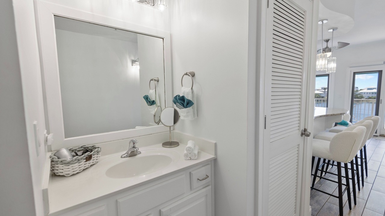 Photo of Bathroom in Sunnyside