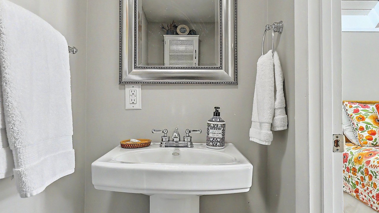Photo of Bathroom in Sealoft Villas