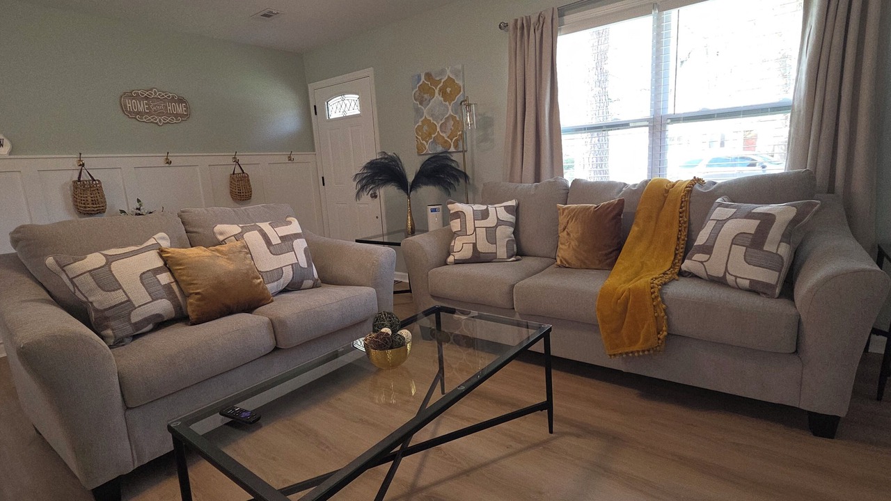 Photo of Livingroom in Madison