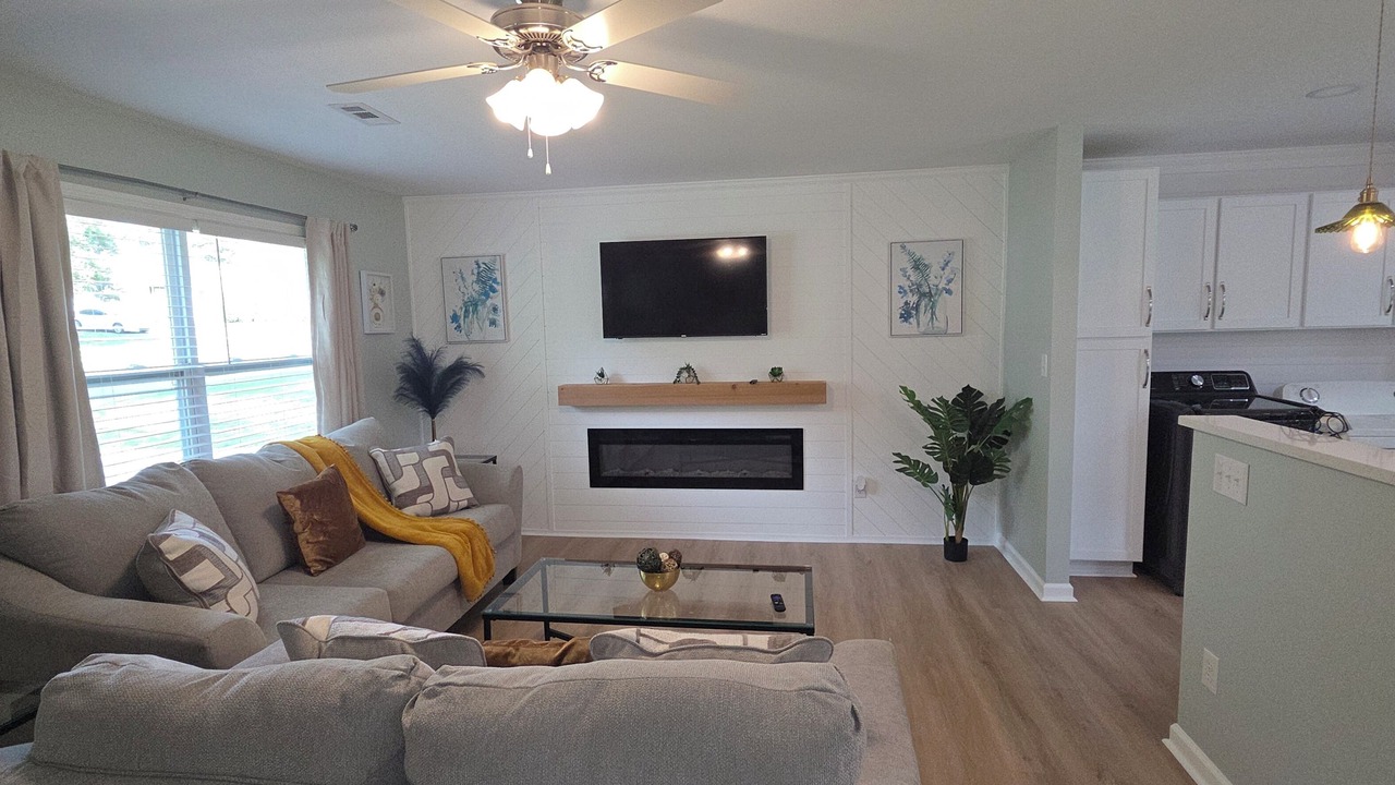 Photo of Livingroom in Madison