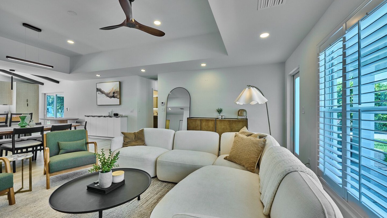 Photo of Livingroom in Tropic Palms