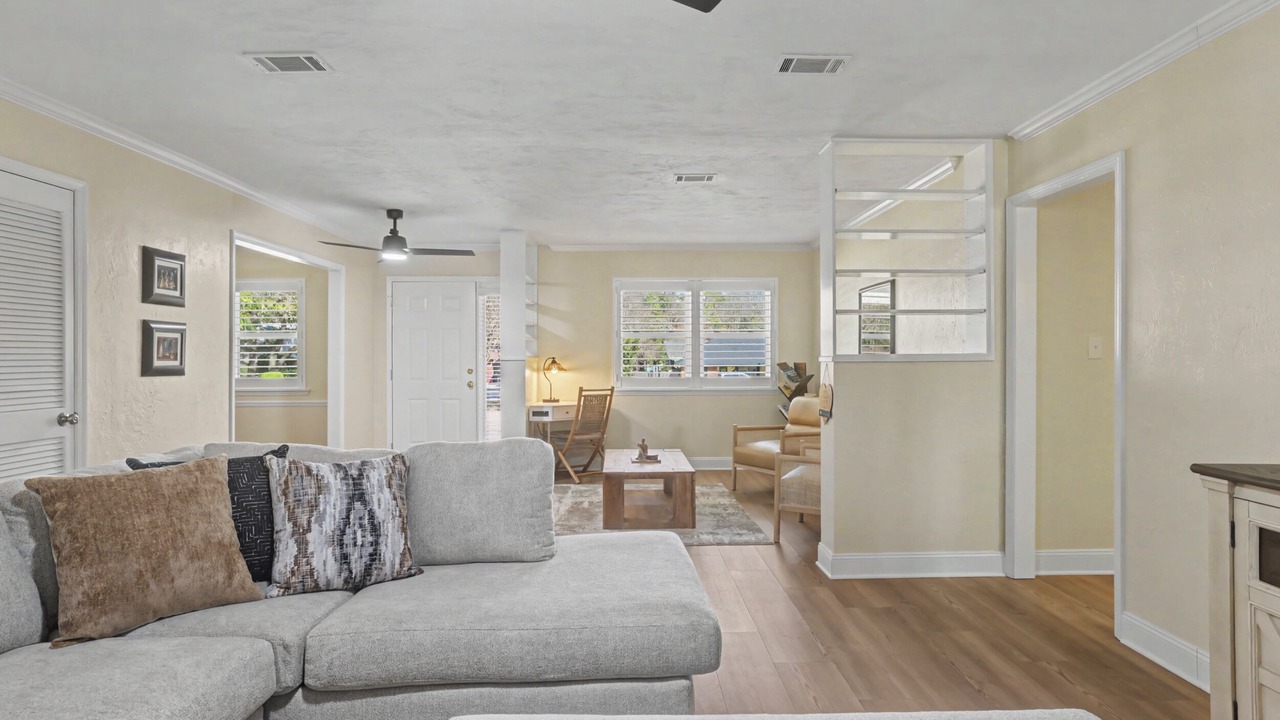 Photo of Livingroom in Killearn Estates