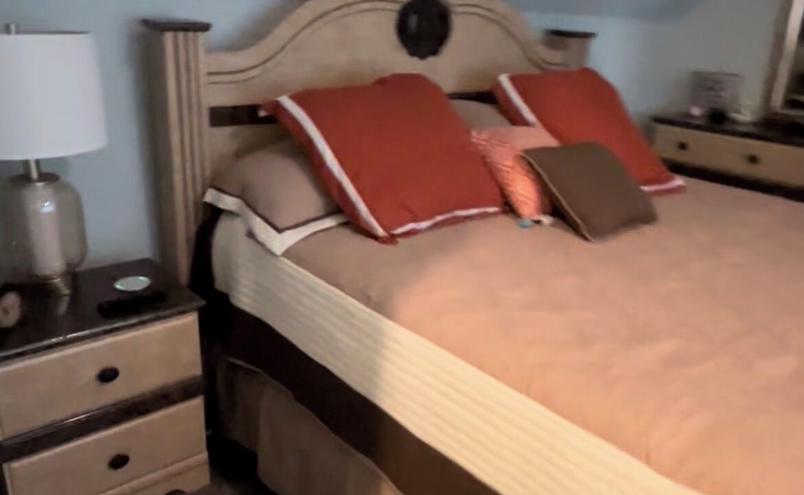 Photo of Bedroom in Long Beach
