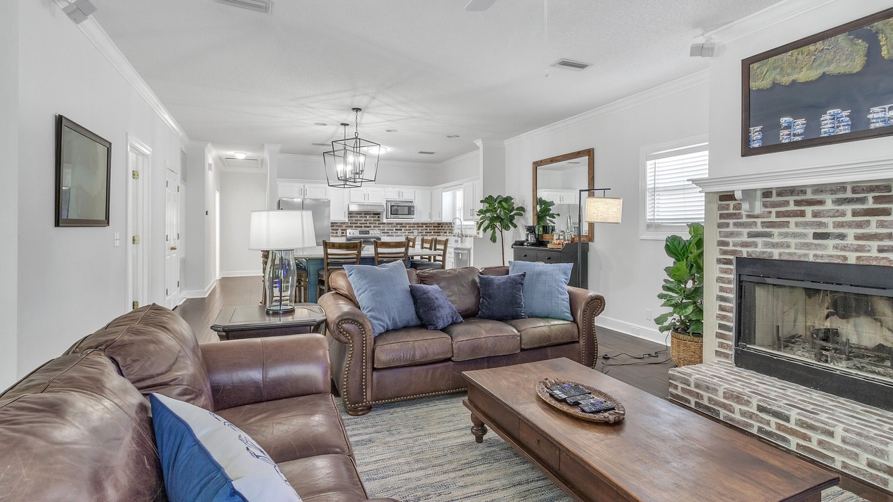 Photo of Livingroom in Saint Simons Island