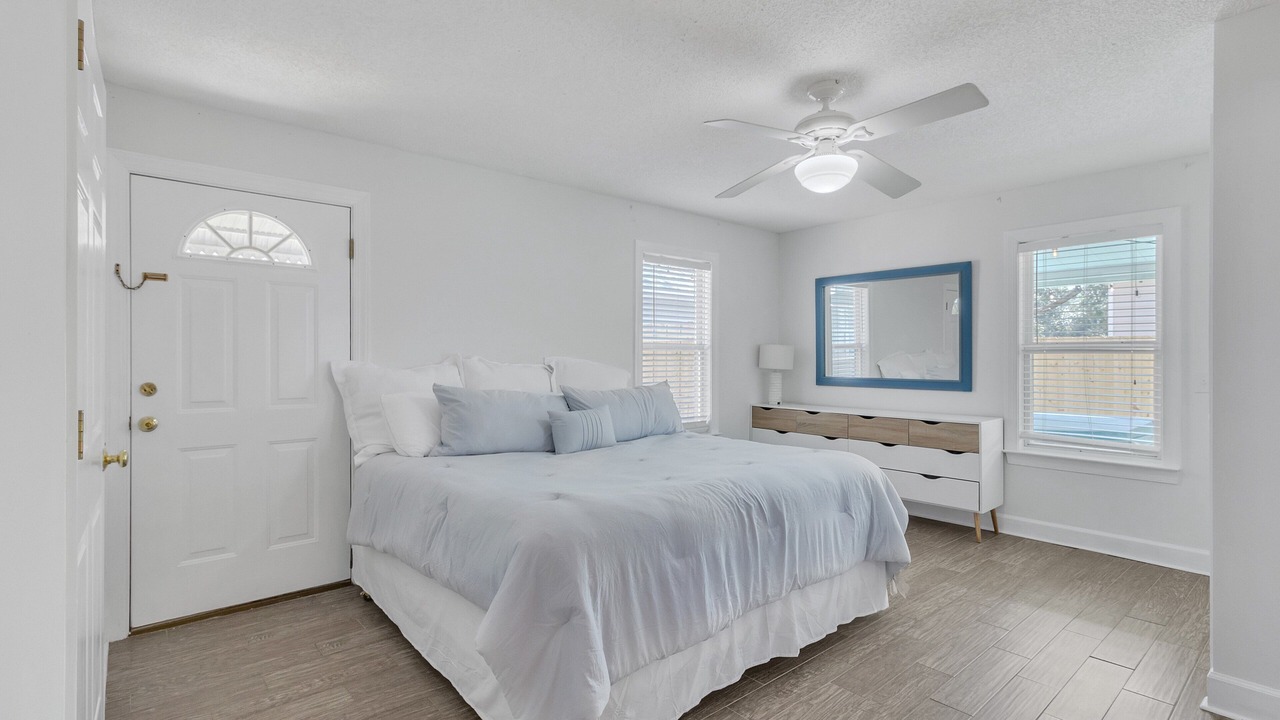 Photo of Bedroom in Saint Simons Island