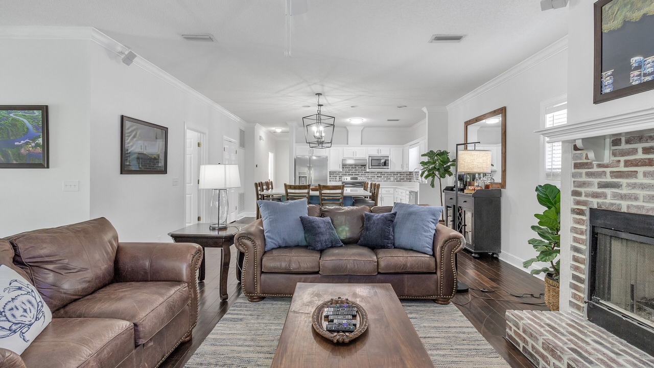Photo of Livingroom in Saint Simons Island