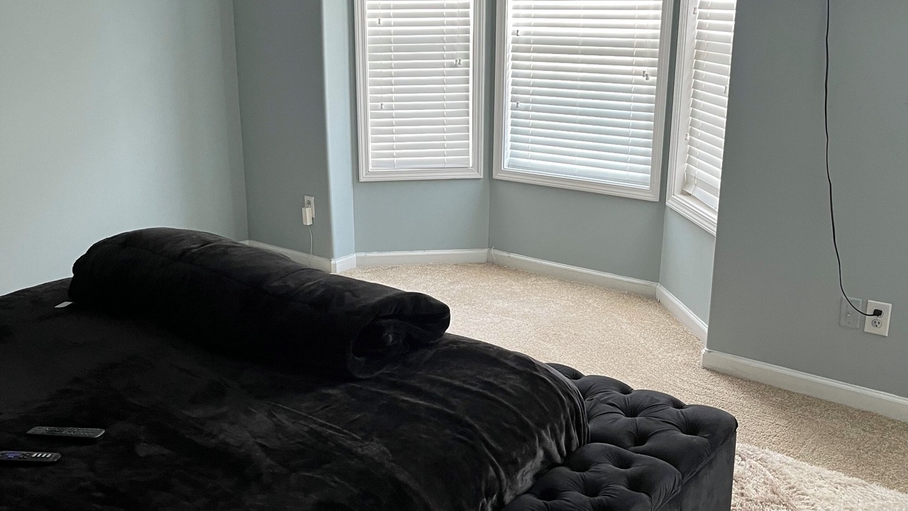 Photo of Bedroom in Riverdale