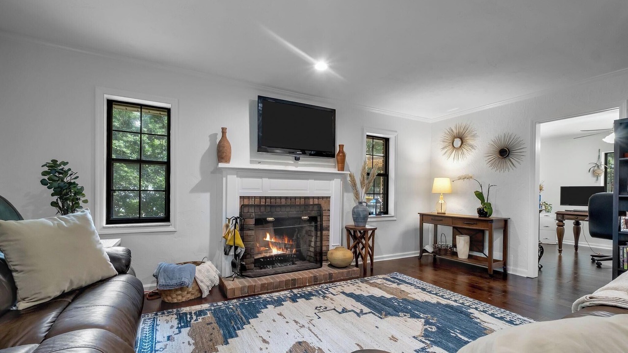 Photo of Livingroom in Killearn Estates