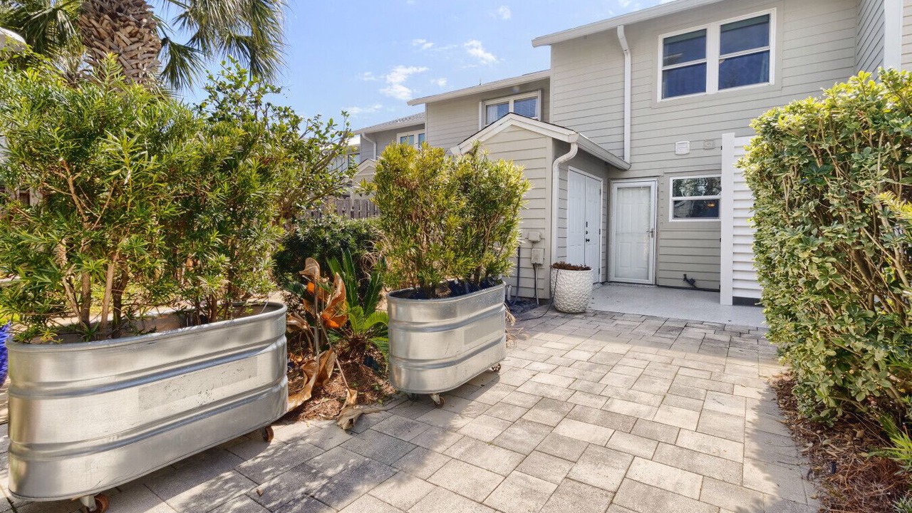Photo of Outdoor in Sunnyside