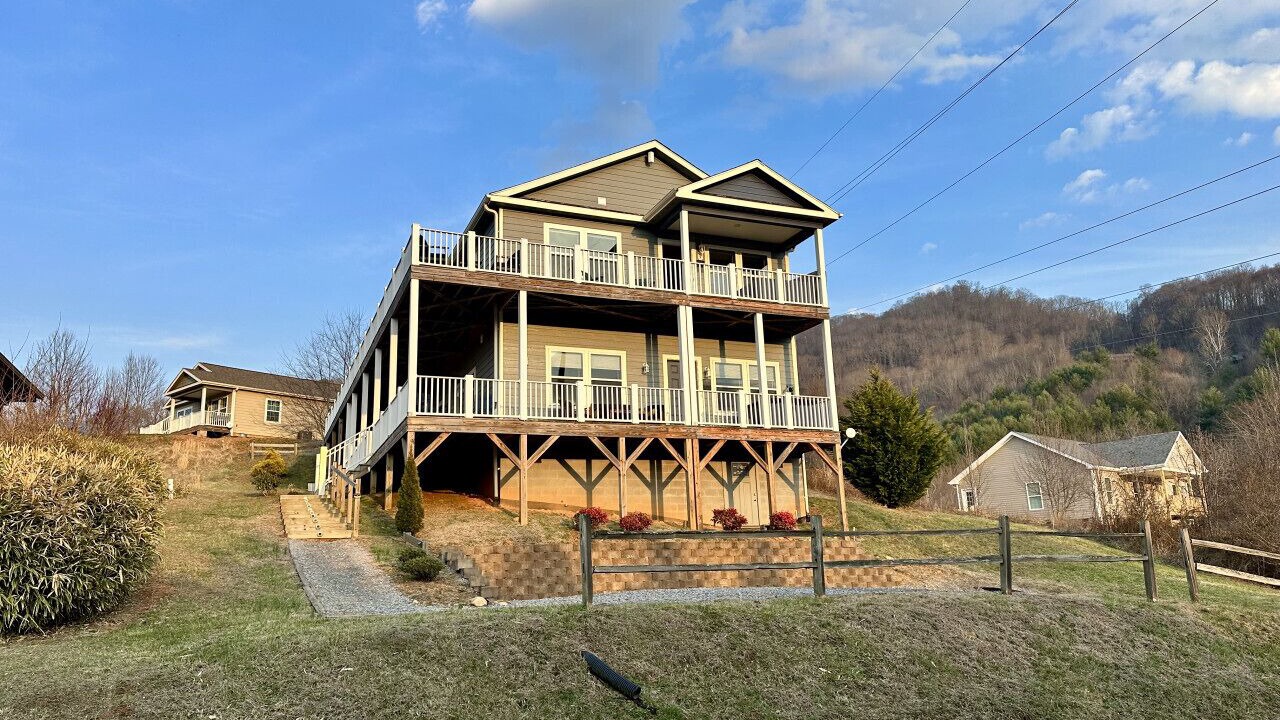 Photo of Outdoor in Waynesville