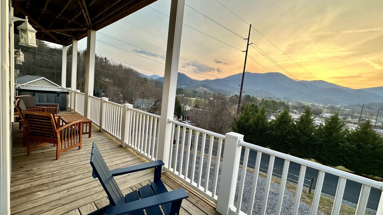 Photo of Patio Balcony in Waynesville