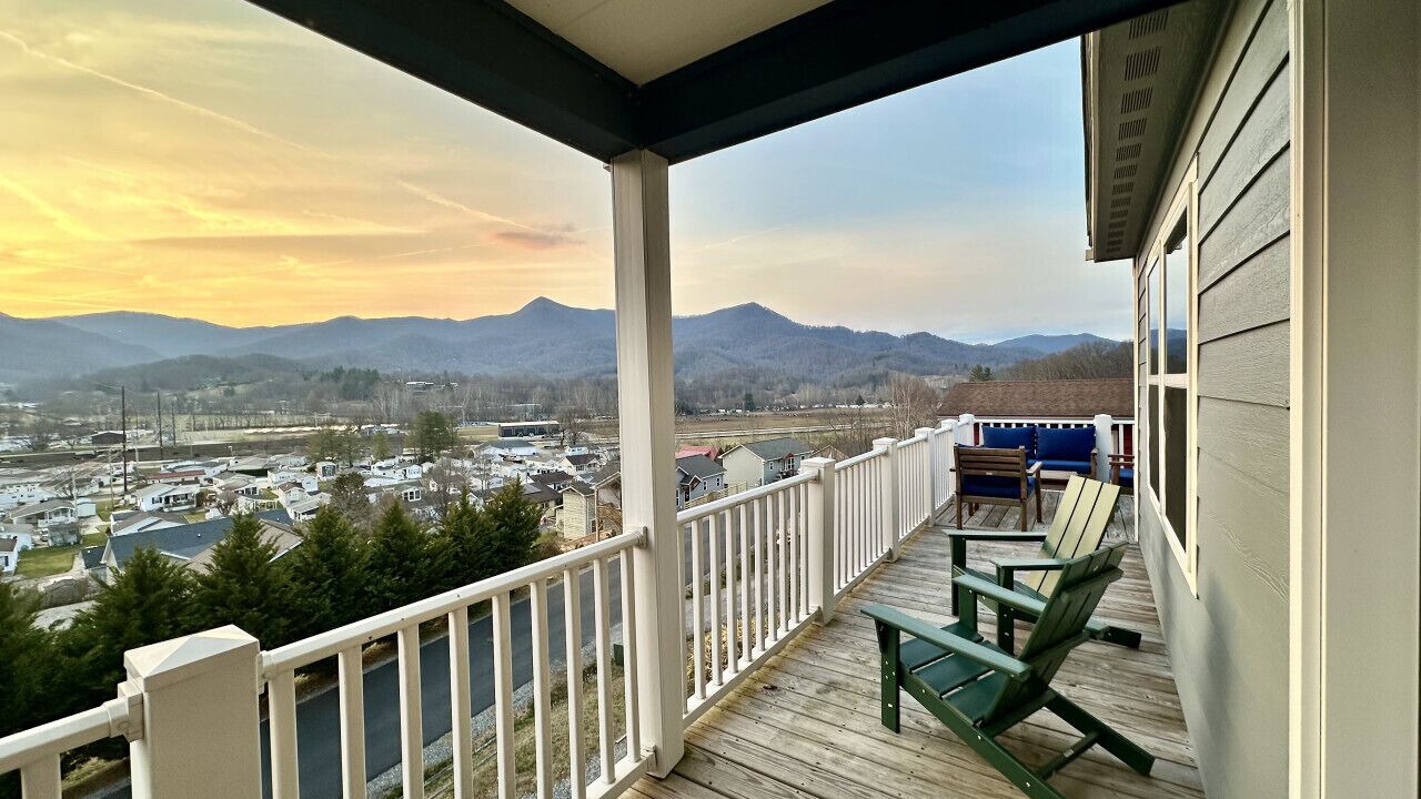 Photo of Patio Balcony in Waynesville