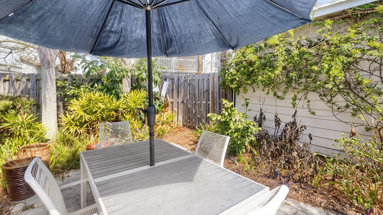 Photo of Outdoor in Sunnyside