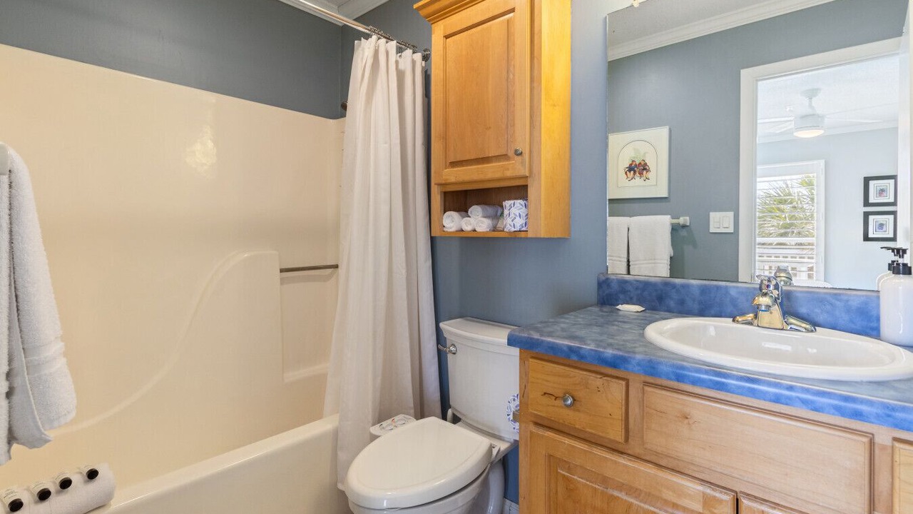 Photo of Bathroom in Sunnyside