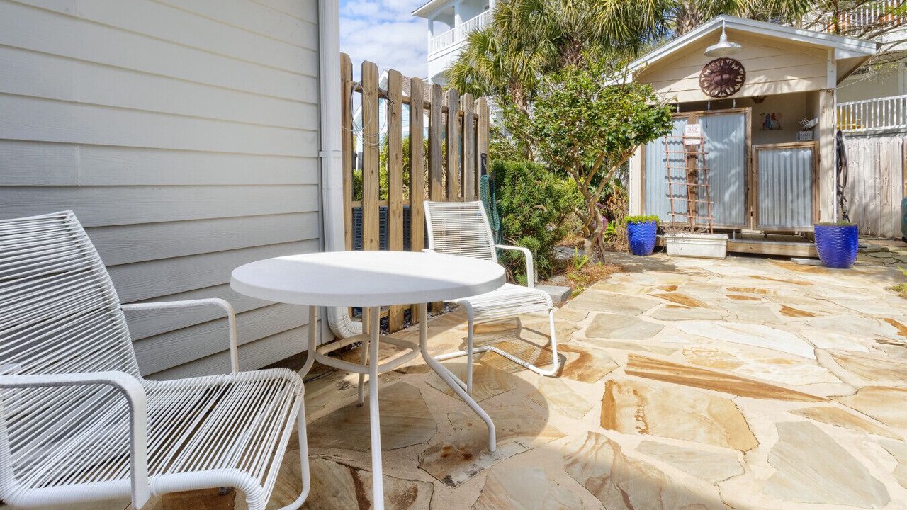 Photo of Outdoor in Sunnyside