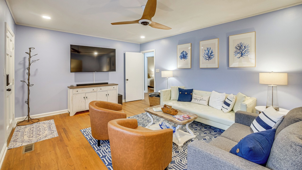 Photo of Livingroom in Macon