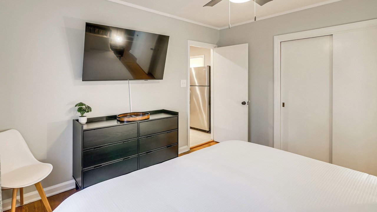 Photo of Bedroom in Macon
