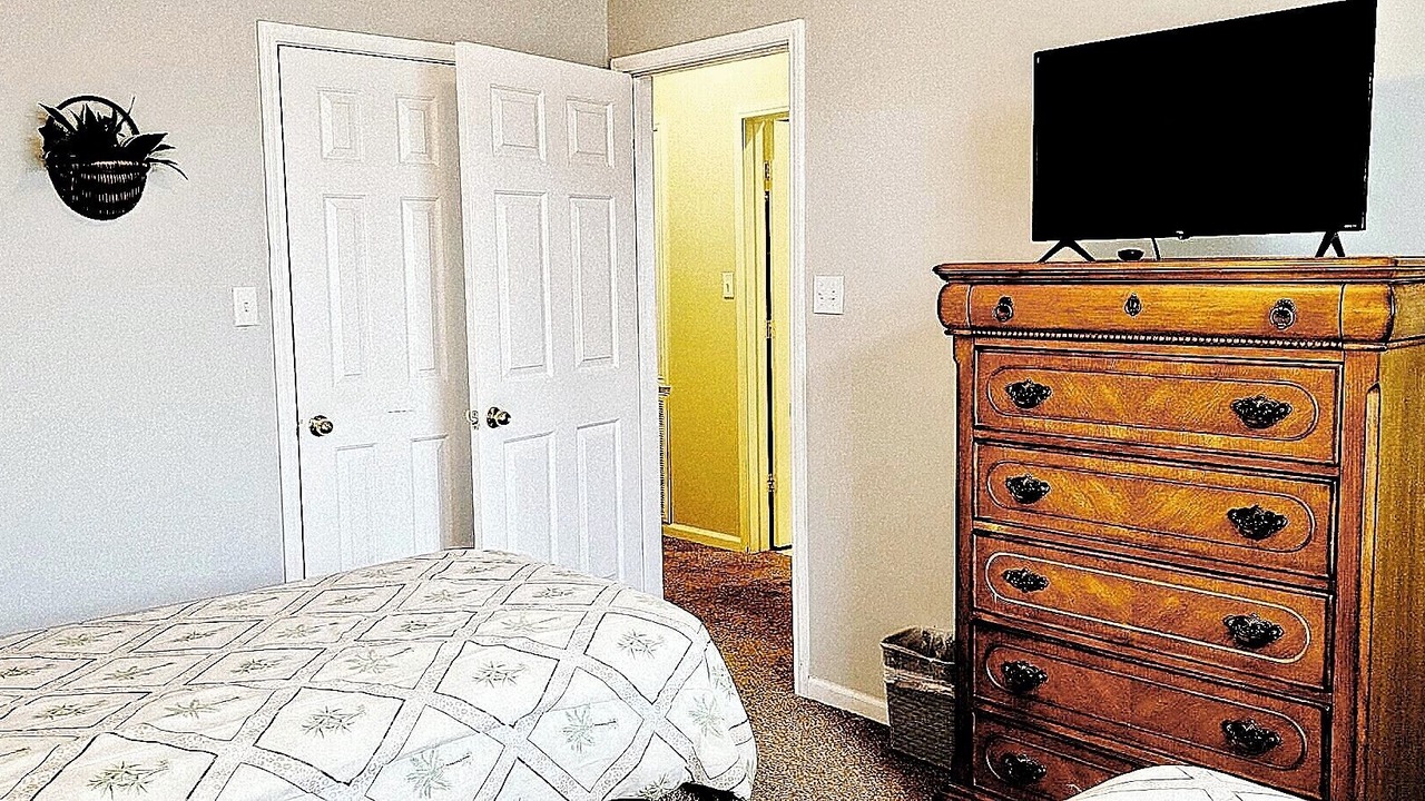 Photo of Bedroom in Gulfport