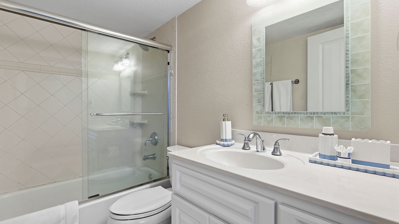 Photo of Bathroom in New Smyrna Beach